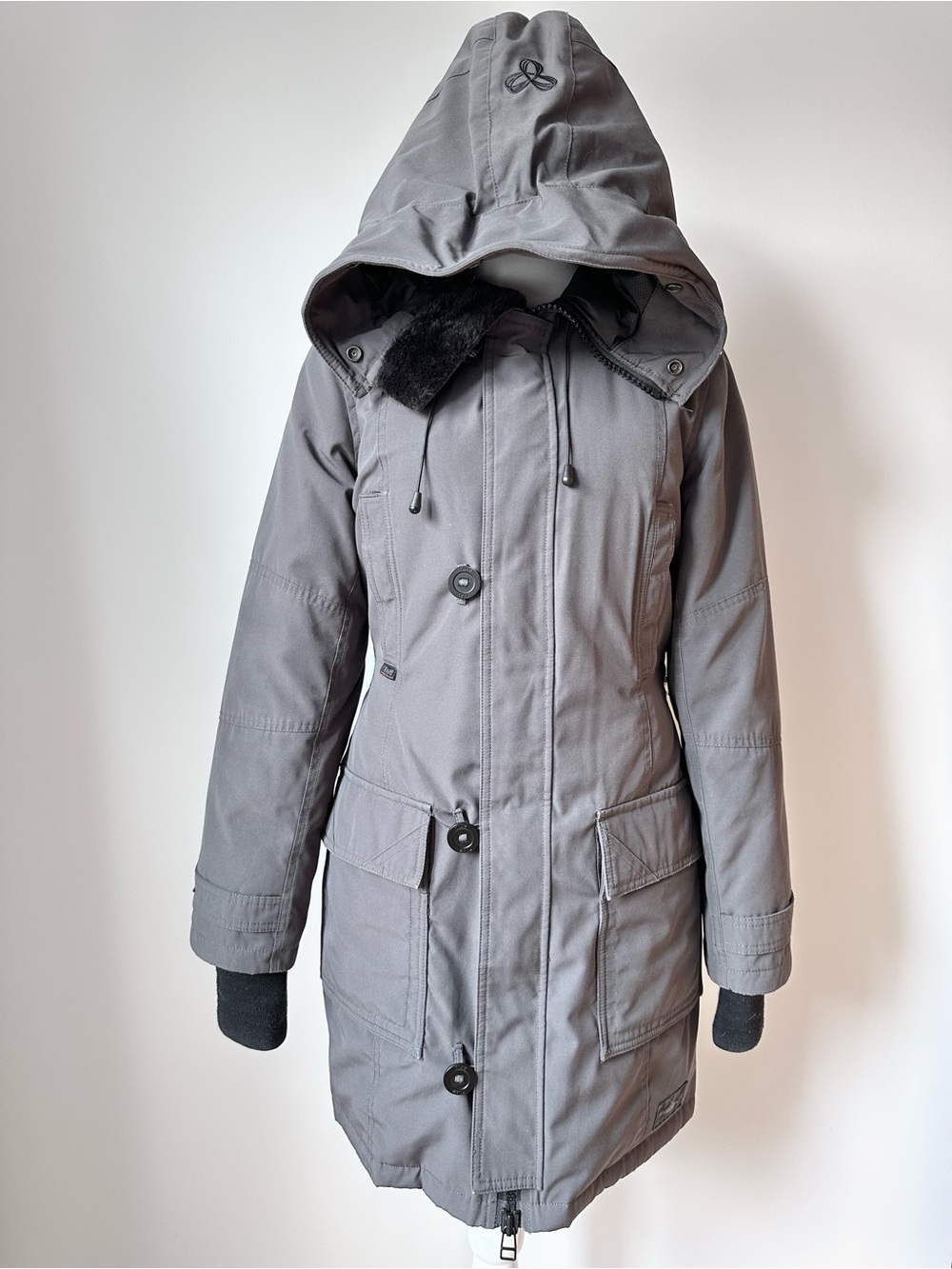 Aritzia TNA Bancroft Down Filled Winter Parka Coat Gray Slim Fit - Small